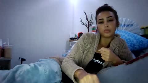 Snapshot of bellaboo999 chatting on September 2025 01:21:02 AM bellaboo999 online show from September 2025 01:21:02 AM