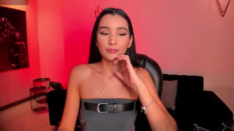  Bella C  online show from November 2025 11:21:02 AM