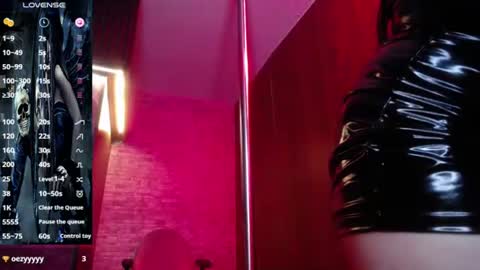 Snapshot of belladona_trix chatting on July 2026 09:03:01 PM belladona_trix online show from July 2026 09:03:01 PM