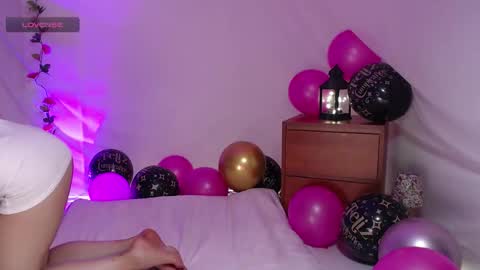 Snapshot of belladonna_lips chatting on November 2025 11:36:02 PM Belladonna online show from November 2025 11:36:02 PM