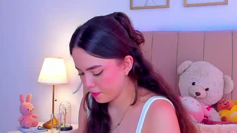 BellaFontana online show from April 2026 06:52:01 PM