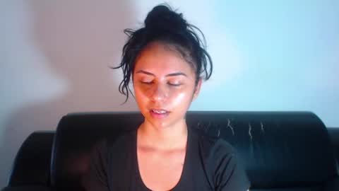 Snapshot of bellaluxxs chatting on June 2026 10:19:02 PM MY NAME IS BELL online show from June 2026 10:19:02 PM