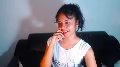 Snapshot of bellaluxxs chatting on June 2026 12:08:02 AM MY NAME IS BELL online show from June 2026 12:08:02 AM