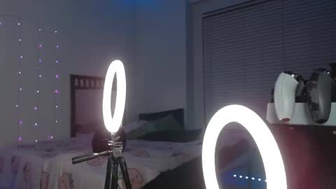 Bella Monroe online show from January 2025 05:40:02 AM