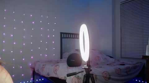 Bella Monroe online show from February 2025 08:22:02 AM