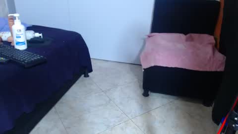 Snapshot of bellamy_sweet chatting on January 2025 08:15:01 AM bellamy online show from January 2025 08:15:01 AM