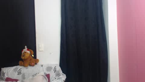 Snapshot of bellamy_sweet chatting on October 2025 06:44:01 AM bellamy online show from October 2025 06:44:01 AM