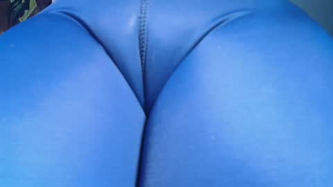 Snapshot of bellangel_ chatting on December 2024 01:07:01 AM Camille online show from December 2024 01:07:01 AM