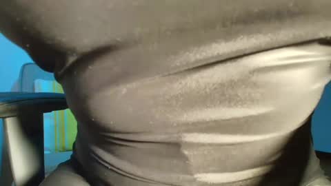 Snapshot of bellangel_ chatting on February 2025 02:06:01 AM Camille online show from February 2025 02:06:01 AM
