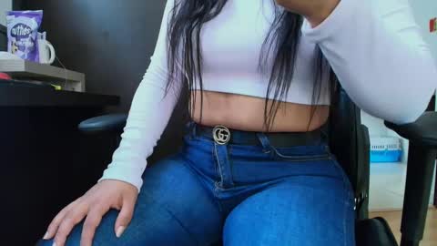 Snapshot of bellangel_ chatting on September 2025 10:31:01 PM Camille online show from September 2025 10:31:01 PM