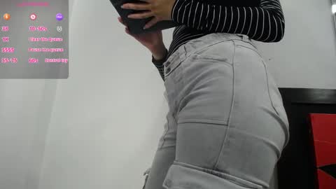 Snapshot of bellaodisea chatting on January 2025 05:41:01 PM online show from January 2025 05:41:01 PM