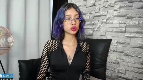 Snapshot of bellaodisea chatting on February 2025 04:19:02 PM online show from February 2025 04:19:02 PM