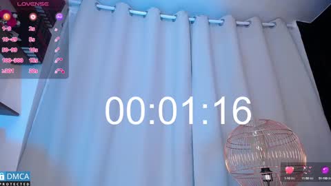 Snapshot of bellaodisea chatting on March 2025 01:23:01 AM online show from March 2025 01:23:01 AM