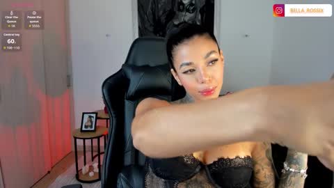 CALL ME BELLA online show from December 2025 01:11:01 AM