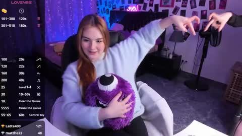 Bella online show from March 2025 07:25:01 PM