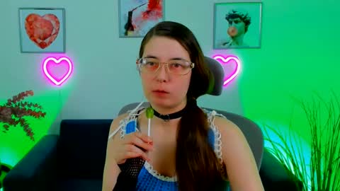 Snapshot of bellatrixllestrange chatting on January 2025 11:29:01 PM Bella. Ntmu online show from January 2025 11:29:01 PM