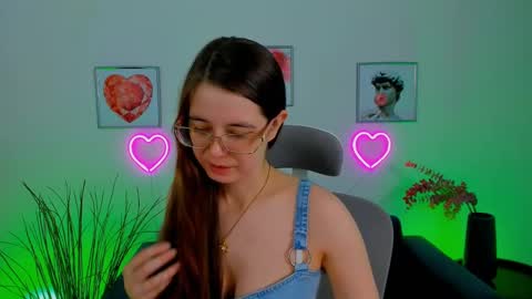 Snapshot of bellatrixllestrange chatting on February 2025 10:59:01 PM Bella. Ntmu online show from February 2025 10:59:01 PM