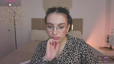 Bella online show from May 2026 12:57:02 PM