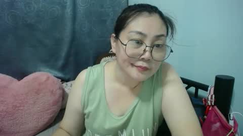 Bella online show from April 2026 04:52:01 AM