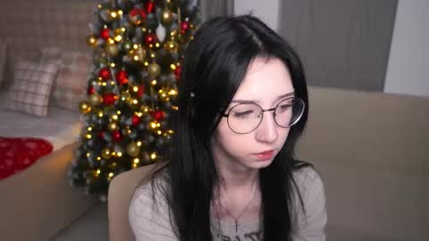 Snapshot of belle_phine chatting on January 2026 05:42:01 AM Bea online show from January 2026 05:42:01 AM