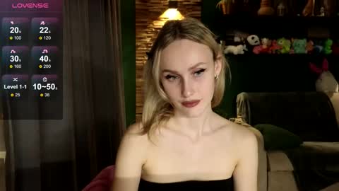 Belle online show from November 2025 11:21:02 AM