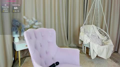 Belle online show from November 2025 01:04:02 AM