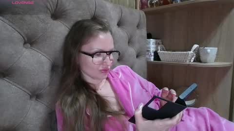 Amelia online show from April 2026 05:24:01 PM