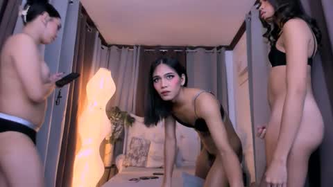 bellecollins online show from October 2025 02:09:02 AM