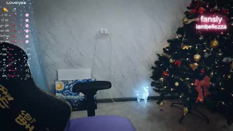 Your Annabelle Wolf  online show from December 2025 03:40:02 PM