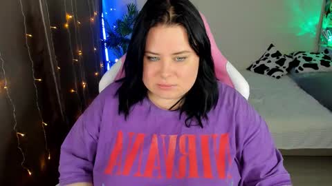 LinaBoo online show from October 2025 05:58:02 PM