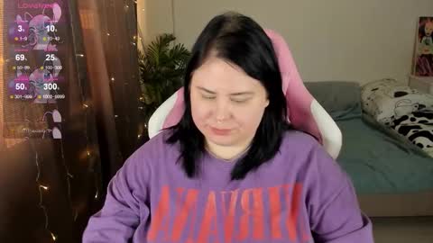 LinaBoo online show from November 2025 05:29:02 AM