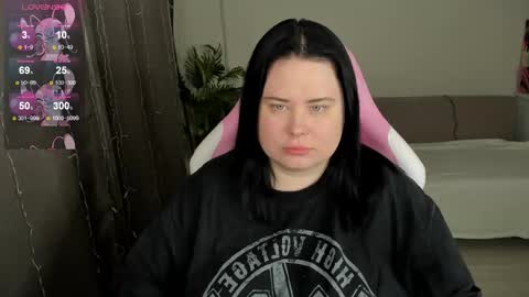 LinaBoo online show from December 2025 05:39:02 AM