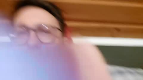 Snapshot of ben00189 chatting on December 2024 06:42:02 PM ben00189 online show from December 2024 06:42:02 PM