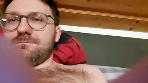 Snapshot of ben00189 chatting on January 2025 06:40:01 PM ben00189 online show from January 2025 06:40:01 PM