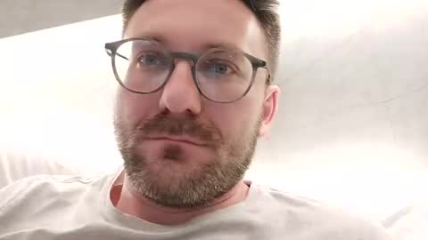 ben00189 online show from May 2026 09:16:01 PM