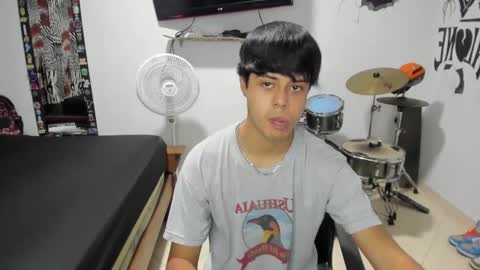 Snapshot of ben_falcon chatting on December 2024 10:52:01 PM Ben online show from December 2024 10:52:01 PM