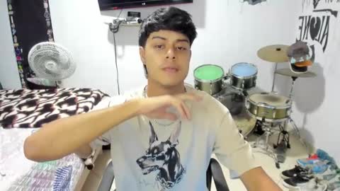 Snapshot of ben_falcon chatting on October 2025 03:53:01 AM Ben online show from October 2025 03:53:01 AM