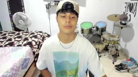 Snapshot of ben_falcon chatting on October 2025 03:39:02 AM Ben online show from October 2025 03:39:02 AM