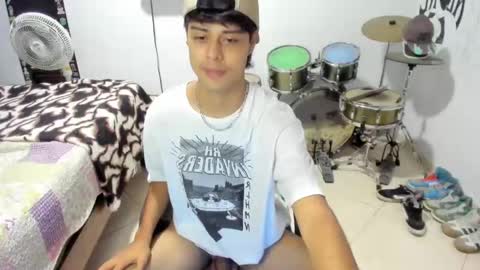 Snapshot of ben_falcon chatting on October 2025 03:30:01 AM Ben online show from October 2025 03:30:01 AM