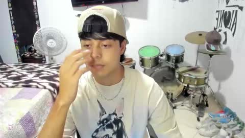 Snapshot of ben_falcon chatting on November 2025 03:17:01 AM Ben online show from November 2025 03:17:01 AM