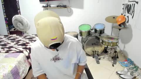 Snapshot of ben_falcon chatting on November 2025 03:04:01 AM Ben online show from November 2025 03:04:01 AM