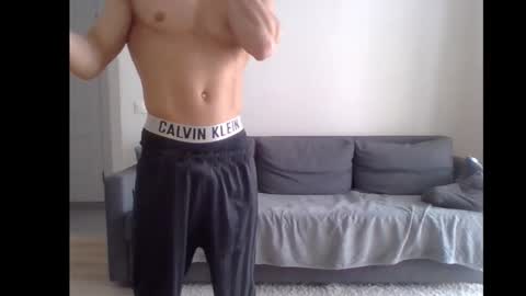 Snapshot of beniamain chatting on March 2025 08:11:01 AM Alan online show from March 2025 08:11:01 AM