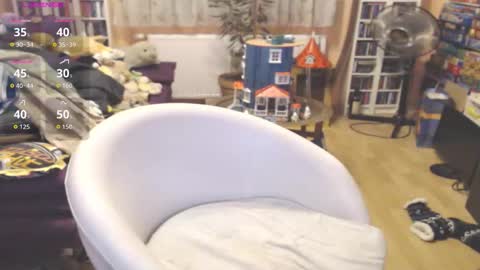 benijamin online show from October 2025 08:57:02 AM