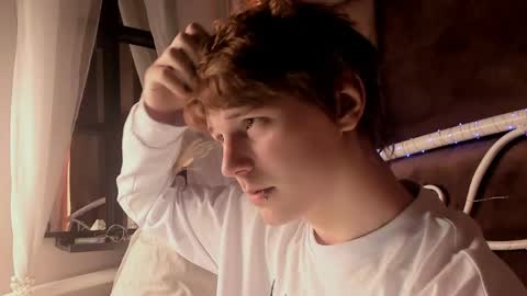 Snapshot of benjamin_harris chatting on June 2026 03:35:01 AM Benjamin online show from June 2026 03:35:01 AM