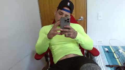 Snapshot of benjamin_isaac chatting on September 2025 12:54:01 PM benjamin_isaac online show from September 2025 12:54:01 PM