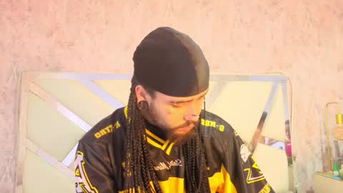 Snapshot of benny_and_mark chatting on February 2026 04:12:02 AM Benny and Mark online show from February 2026 04:12:02 AM