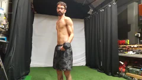 benny_boy95 online show from September 2025 02:16:01 PM