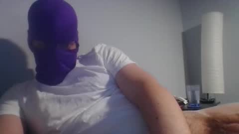 Snapshot of bennybueno chatting on March 2026 05:08:02 AM bennybueno online show from March 2026 05:08:02 AM