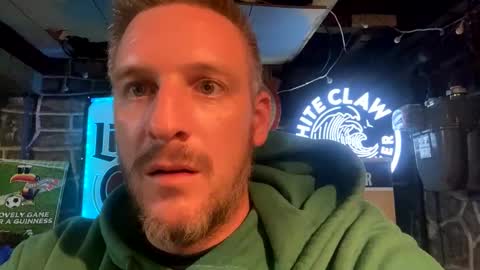 Snapshot of bentleythomas chatting on March 2025 05:42:02 AM Ziggie online show from March 2025 05:42:02 AM