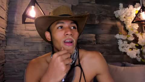 bento_fox online show from September 2025 05:11:02 AM